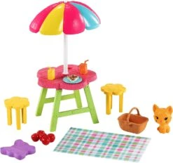 Barbie Chelsea Picnic Playset With Chelsea Doll (6-in Blonde), Pet Kitten, Picnic Table, Umbrella, Basket & Accessories 8 Barbie Chelsea Picnic Playset With Chelsea Doll (6-in Blonde), Pet Kitten, Picnic Table, Umbrella, Basket & Accessories -Cuddle House Toys Shop BarbieChelseaPicnicPlaysetwithChelseaDoll2