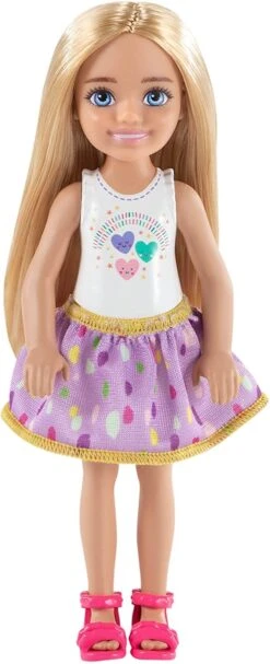 Barbie Chelsea Picnic Playset With Chelsea Doll (6-in Blonde), Pet Kitten, Picnic Table, Umbrella, Basket & Accessories 9 Barbie Chelsea Picnic Playset With Chelsea Doll (6-in Blonde), Pet Kitten, Picnic Table, Umbrella, Basket & Accessories -Cuddle House Toys Shop BarbieChelseaPicnicPlaysetwithChelseaDoll3