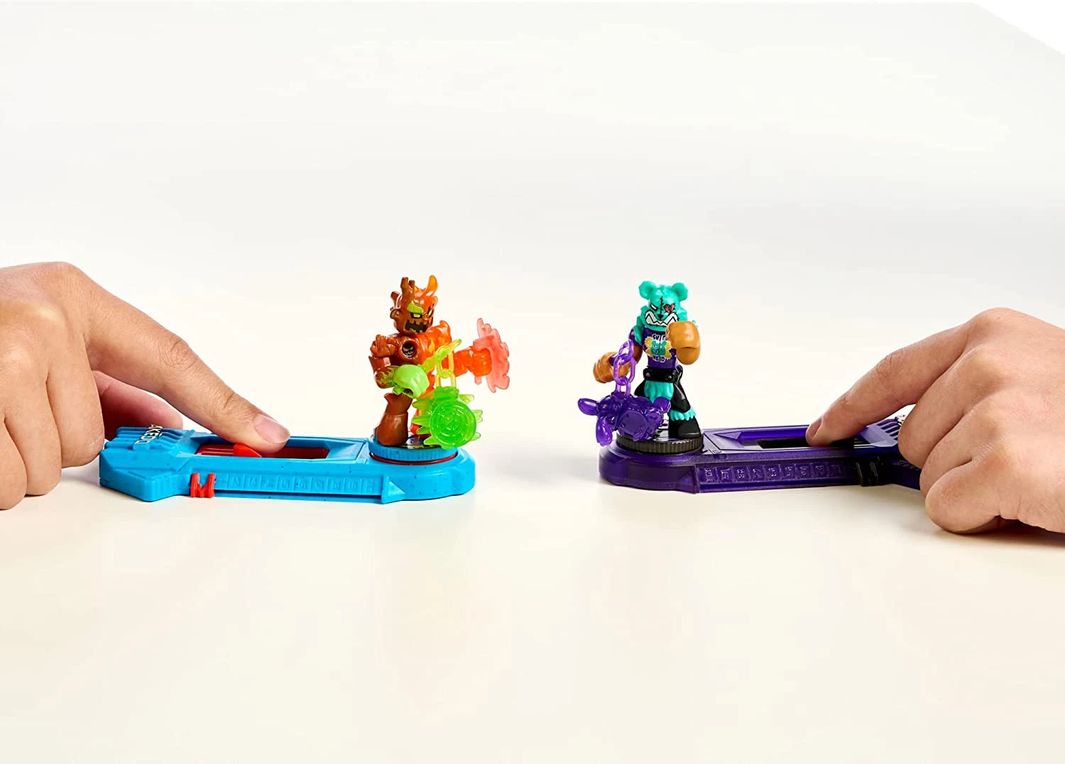 Legends Of Akedo Power Storm - Versus Pack - 2 Mini Battling Warriors And 2 Battle Controllers - Burndown Versus Shred Head 4 Legends Of Akedo Power Storm - Versus Pack - 2 Mini Battling Warriors And 2 Battle Controllers - Burndown Versus Shred Head - Image 4