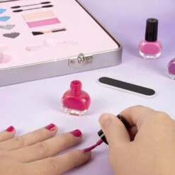 Make It Real - All-In-One Glam Makeup Set. Girls Makeup Kit Is A Perfect Starter Cosmetic Set For Kids And Tweens. Includes Case -Cuddle House Toys Shop MakeItReal All In OneGlamMakeupSet3