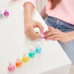 Three Cheers For Girls - Rainbow Bright Nail Polish Days Of The Week - Nail Polish Set For Girls & Teens - Includes 7 Colors - Non-Toxic -Cuddle House Toys Shop ThreeCheersforGirls RainbowBrightNailPolishDaysoftheWeek7