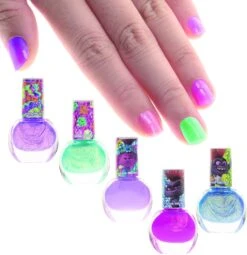 Dreamworks Trolls Non-Toxic Peel-Off Nail Polish, Deluxe Set For Kids, Some With Glitter -Cuddle House Toys Shop TownleyGirlDreamworksTrollsNon ToxicPeel OffNailPolish DeluxeSetforKids somewithGlitter3